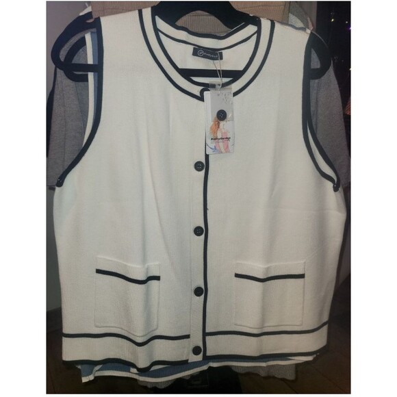 Pretty Garden Sweater Vest Size XL - Picture 1 of 1